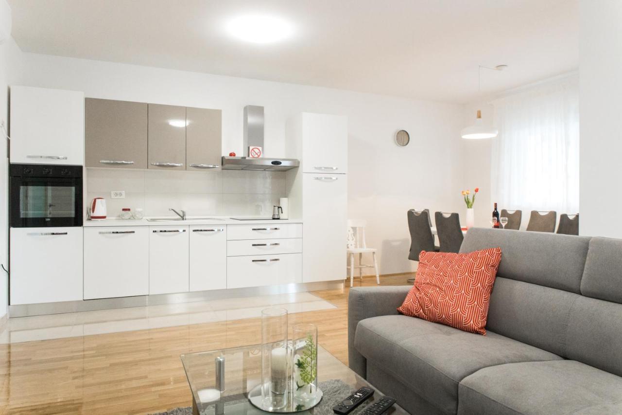 Apartment Zara - Luxury Apartment With Private Pool 外观 照片
