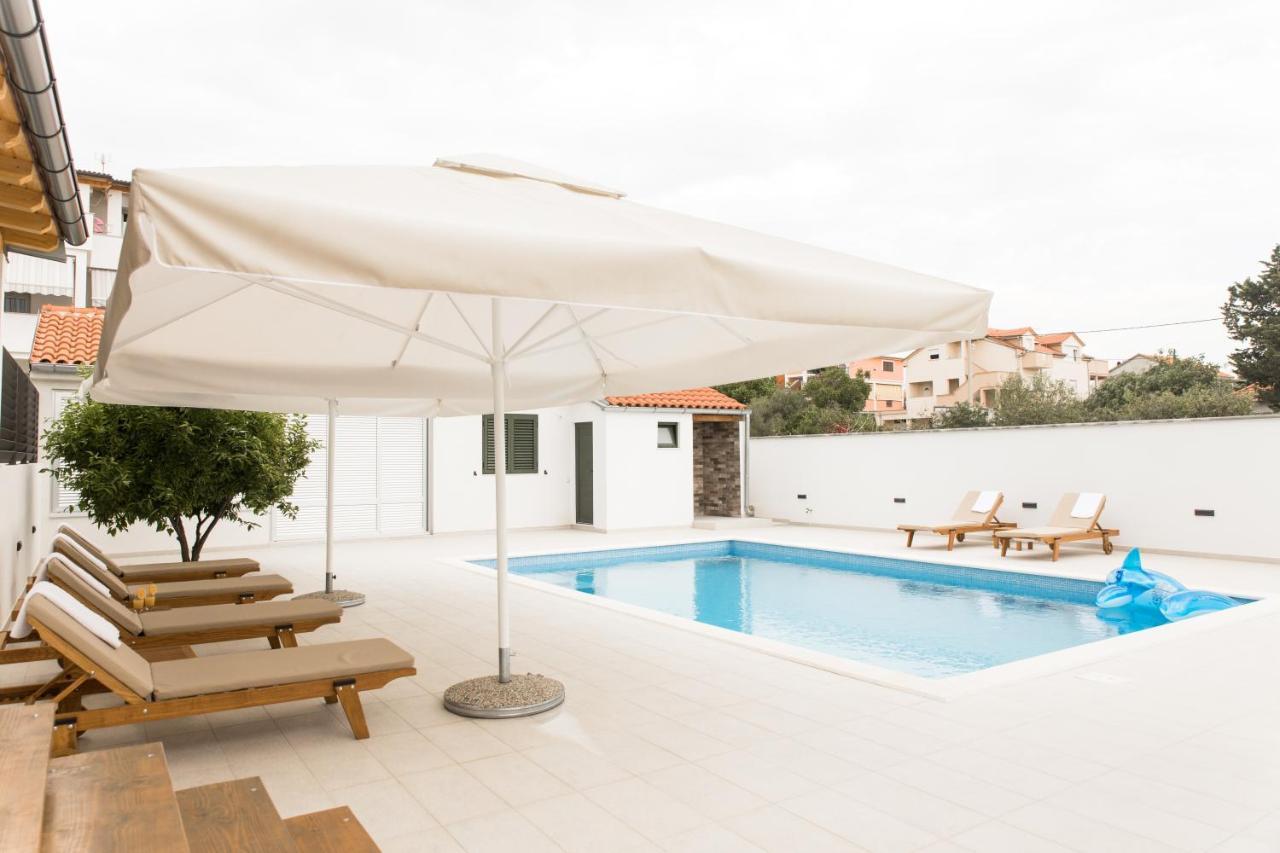 Apartment Zara - Luxury Apartment With Private Pool 外观 照片