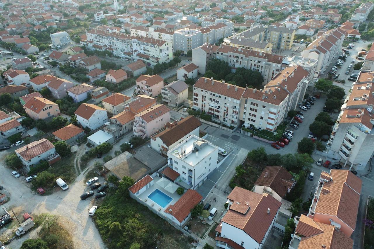 Apartment Zara - Luxury Apartment With Private Pool 外观 照片