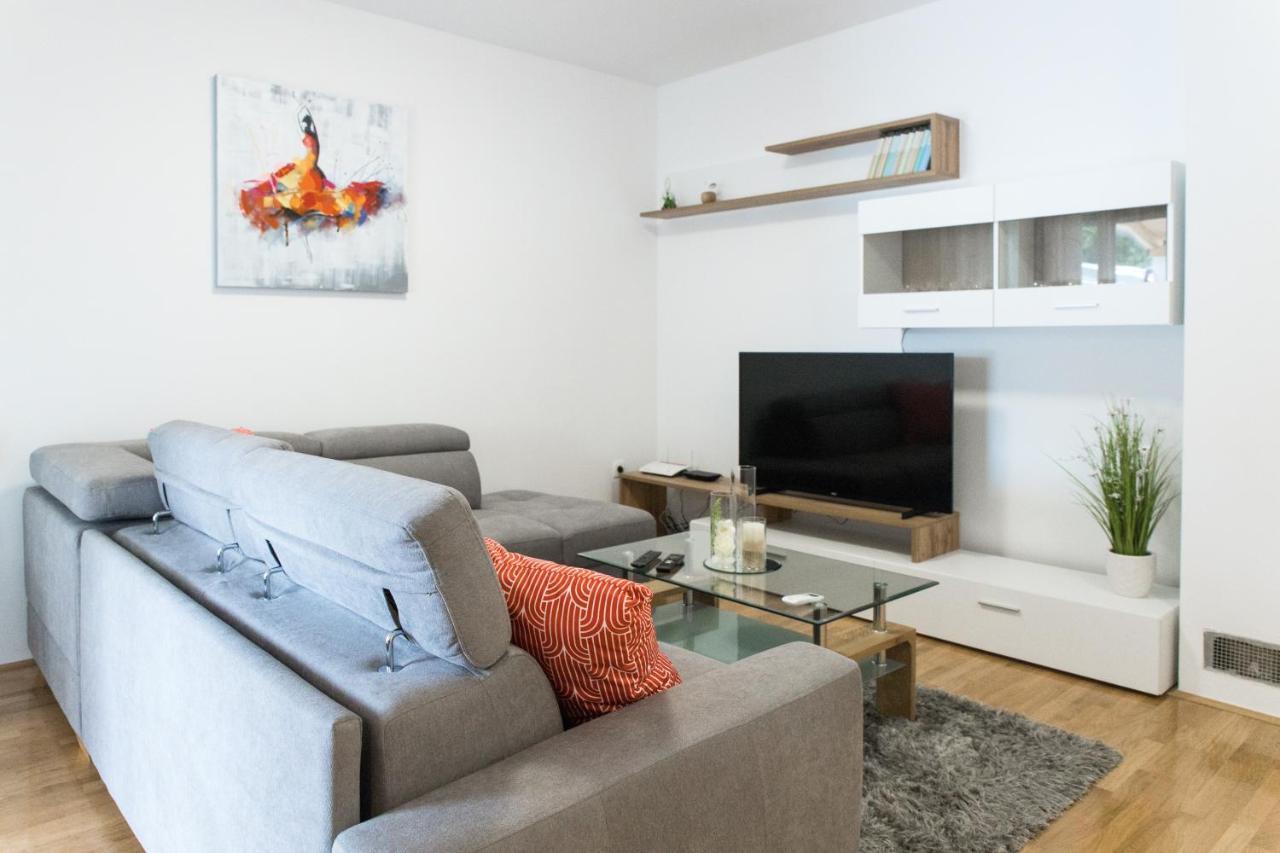 Apartment Zara - Luxury Apartment With Private Pool 外观 照片