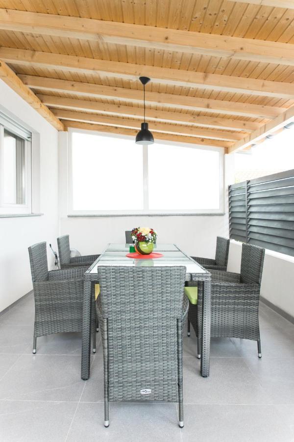 Apartment Zara - Luxury Apartment With Private Pool 外观 照片